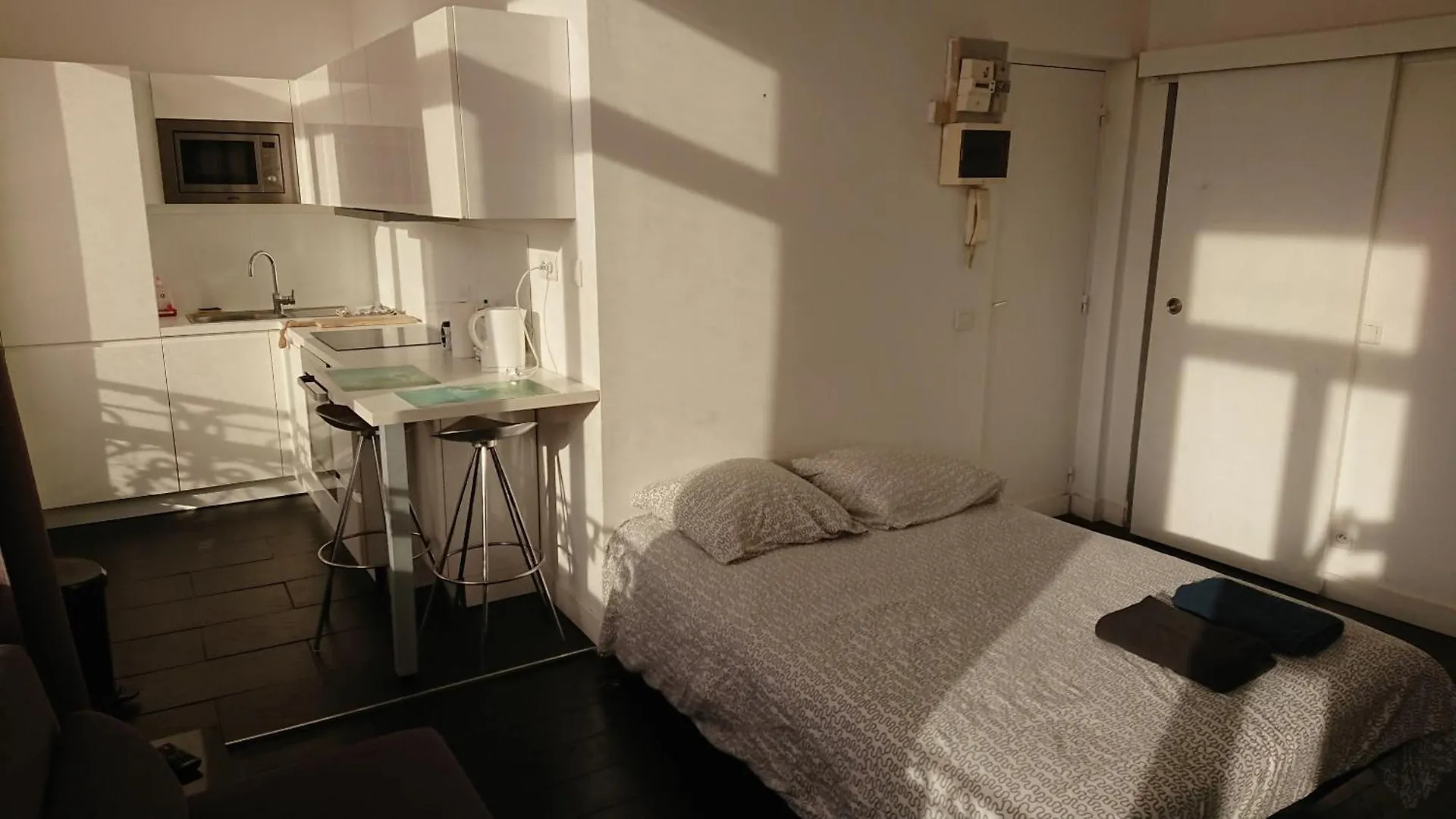 Studio Hypercentre Proche Gares Et Metro Lille Apartmán