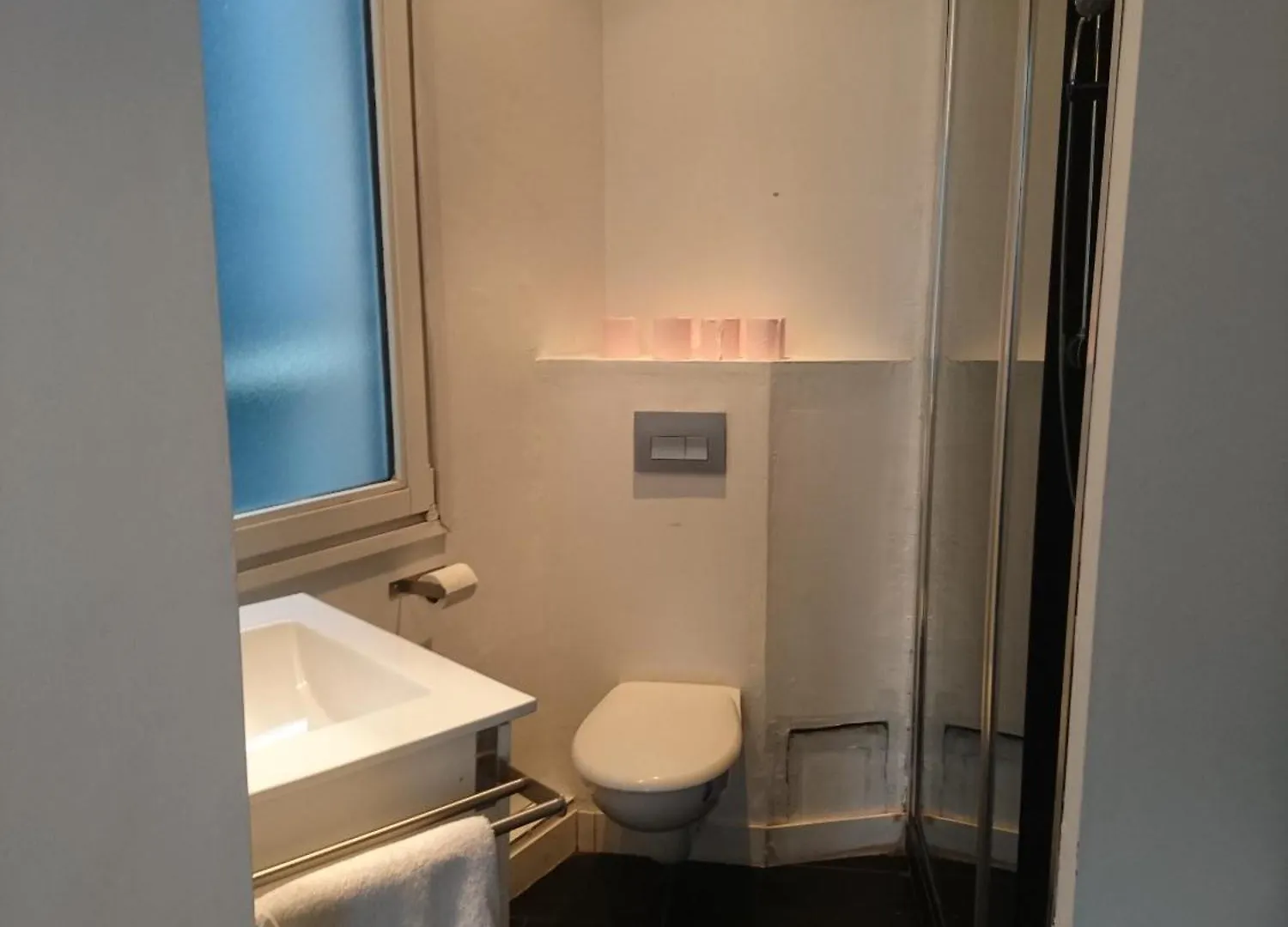 Apartment Studio Hypercentre Proche Gares Et Metro Lille France